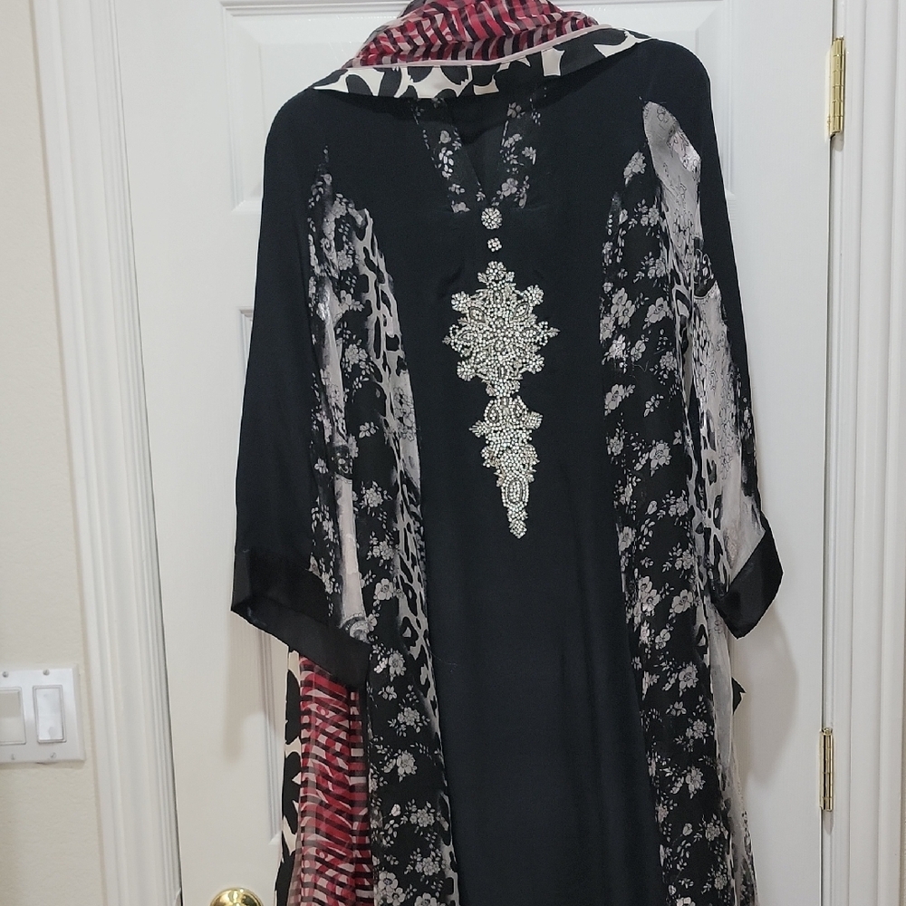 Elegant Black and White 3 Piece Set with Red Accents.New